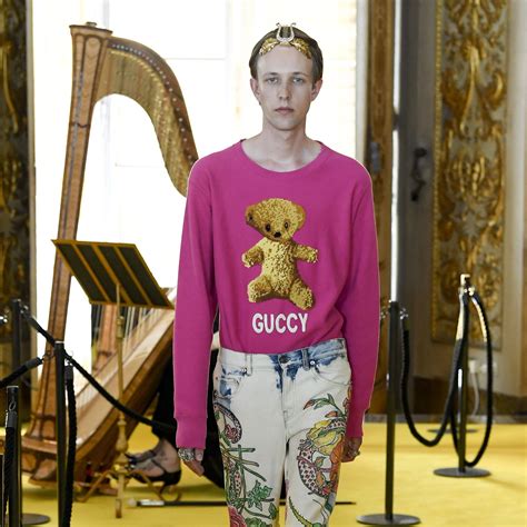 fake white gucci shirt|The bootleg trend of clothing at Gucci and Vetements .